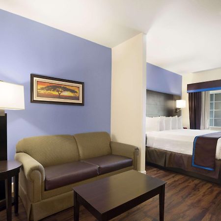 Days Inn & Suites By Wyndham Galveston West/Seawall Exterior photo