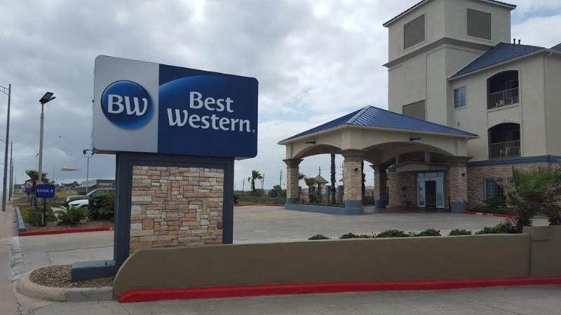 Days Inn & Suites By Wyndham Galveston West/Seawall Exterior photo